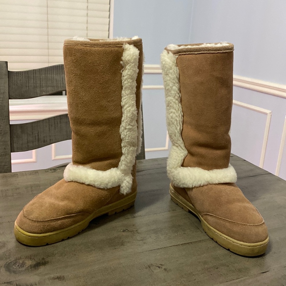 BEARPAW Fleece Lined Boots